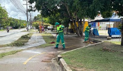 Camaçari: Bairros da sede recebem ações de limpeza urbana