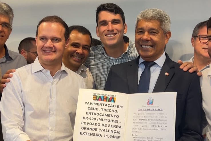 Júlio Pinheiro destaca compromisso de Jerônimo com o desenvolvimento dos municípios baianos