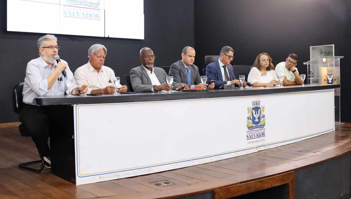 Vereadores da oposição lamentam ausência da Prefeitura de Salvador no debate sobre subsídio ao transporte