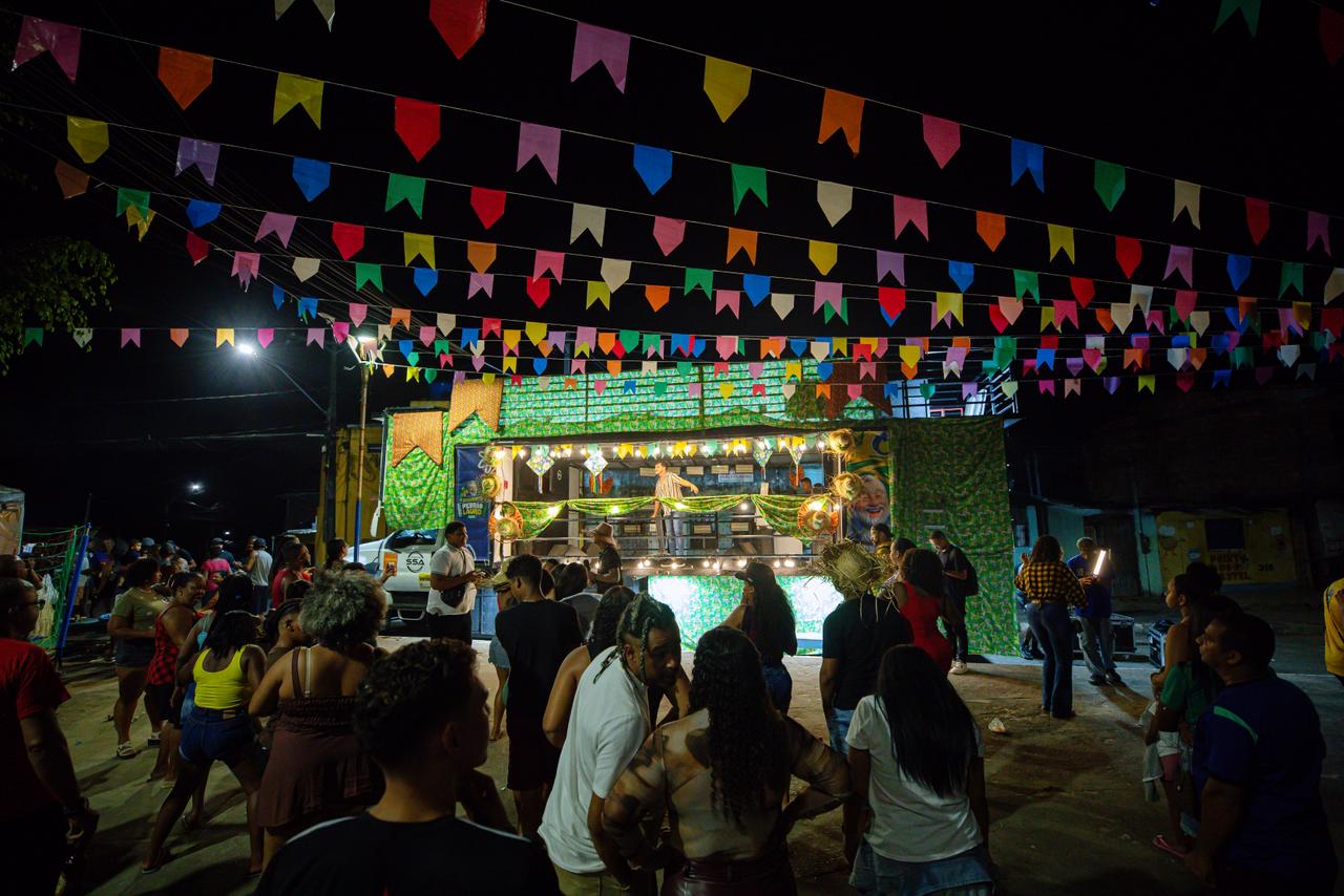 Lauro: Primeira noite do Esquenta Pedrão 2026 reúne famílias e anima público em Areia Branca