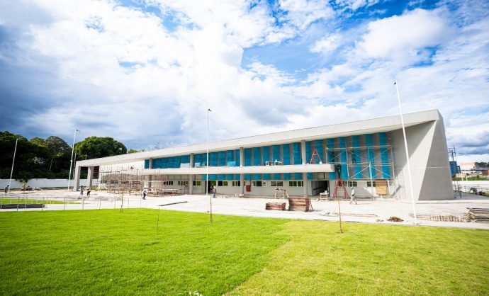 Obra da nova Policlínica Regional de Camaçari entra na reta final e está mais de 90% concluída